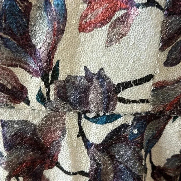 DEAR MOON SHORT SEQUENCE DRESS WITH A FLORAL PATTERN SIZE 3 & 13 - Picture 4 of 12